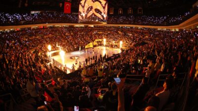EuroLeague’in 24. haftasında Ülker Spor ve Etkinlik Salonu’nda Kosner Baskonia