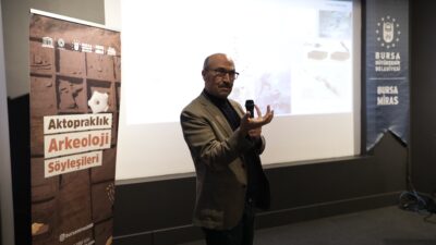 Bursa Büyükşehir Belediyesi’nin Arkeoloji Söyleşileri kapsamında düzenlenen etkinlikte, Anadolu’da madenciliğin