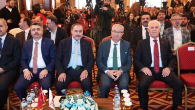 Bursa’da düzenlenen “Sürdürülebilir Su Yönetimi Çalıştayı”nda konuşan Bursa Büyükşehir Belediye
