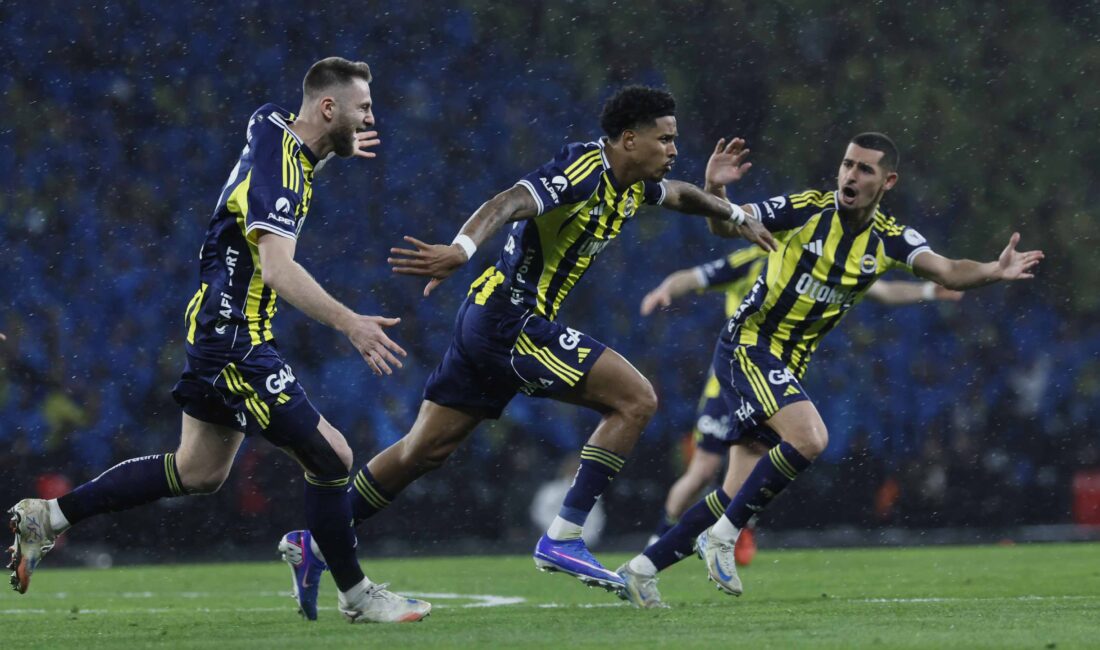 Atatürk Olimpiyat Stadı’ndaki Turkcell Süper Kupa finalinde Fenerbahçe, Galatasaray’ı 0-2