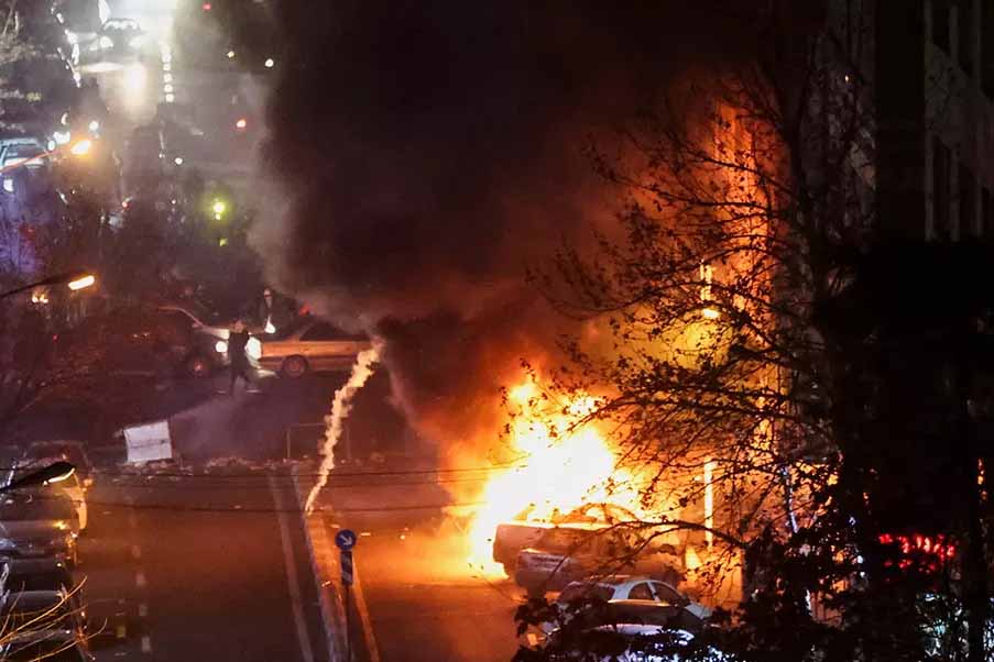 ABD, İran’daki büyüyen protestolar ve artan güvenlik riskleri nedeniyle vatandaşlarına