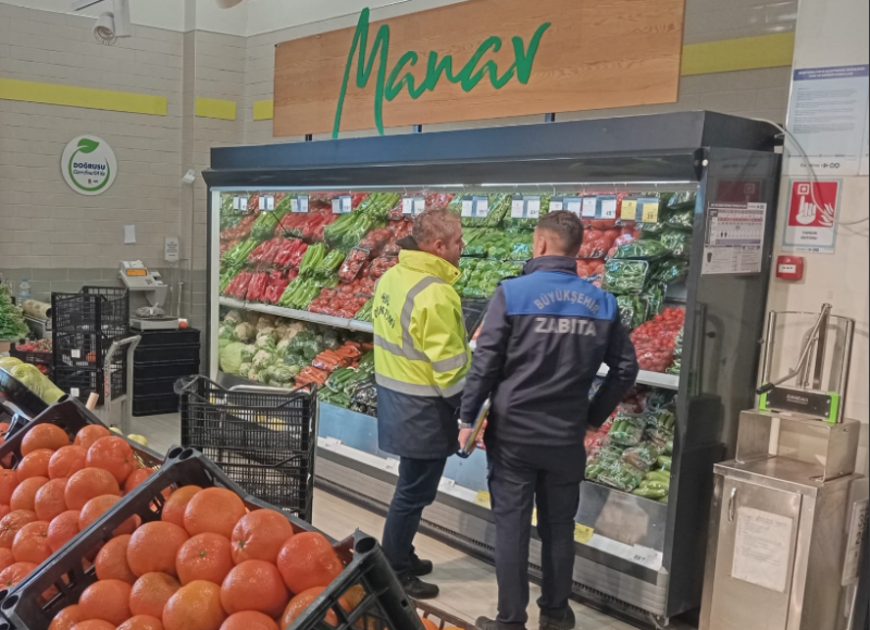 Sebze ve meyvede fahiş fiyat artışı yaptığı belirlenen zincir marketler