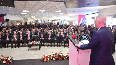 Ticaret Bakanı Ömer Bolat, Uluslararası İstanbul Mobilya Fuarı’nın açılışında, Türk