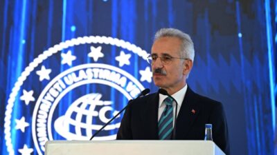 Ulaştırma ve Altyapı Bakanı Abdulkadir Uraloğlu, amatör denizciliğin geliştirilmesi kapsamında