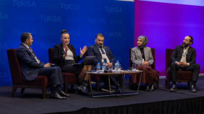 TÜKSA’nın “Türkiye’de Öz Bakım Ve Toplum Sağlığı” toplantısında, sağlık okuryazarlığı,