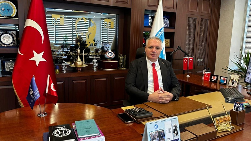 Vergi bilincinin güçlenmesinin kayıt dışılıkla mücadelede kritik rol oynadığını vurgulayan