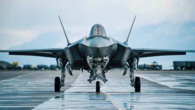 Türkiye’nin S-400 hava savunma sistemleri nedeniyle çıkarıldığı F-35 programına yeniden