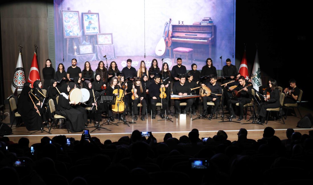 Karatay Belediyesi bünyesinde faaliyet gösteren Ali Ulvi Kurucu Gençlik Merkezi,