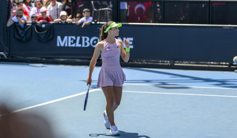 Zeynep Sönmez, Porsche Tennis Grand Prix’nde dünya 8 numarası Jasmine