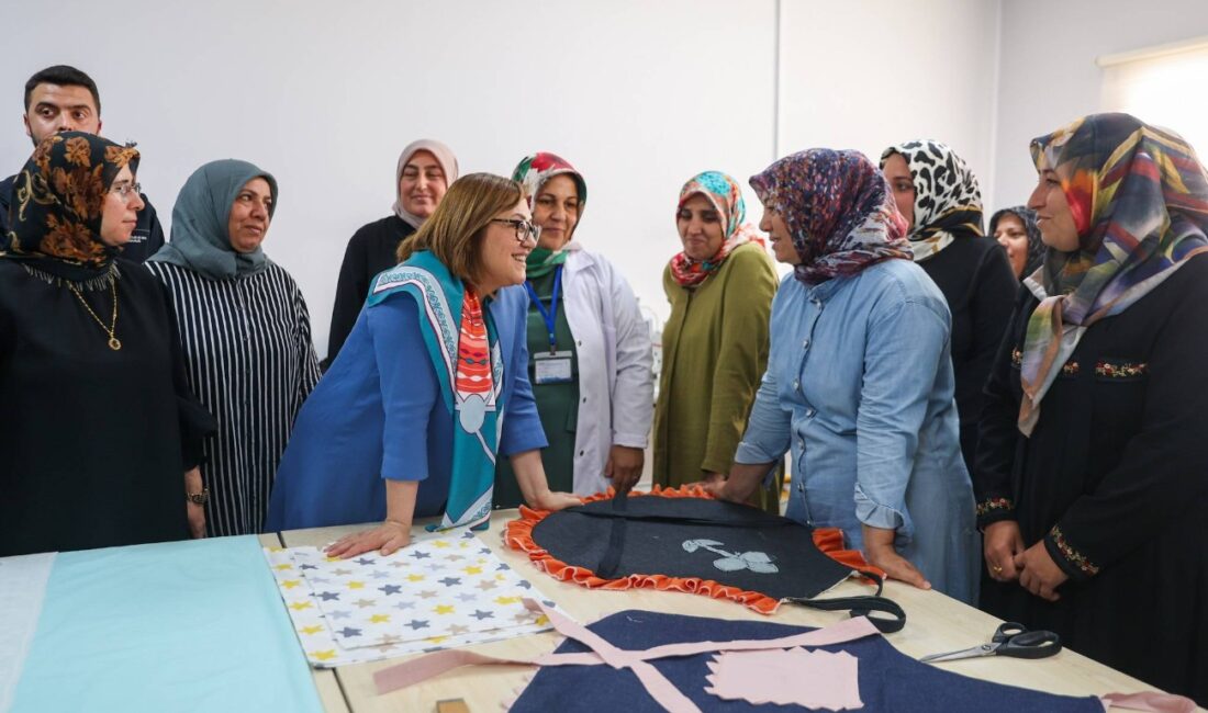 Belediye, depremden ağır etkilenen iki ilçede sosyal destekten barınmaya, yol-ulaşımdan