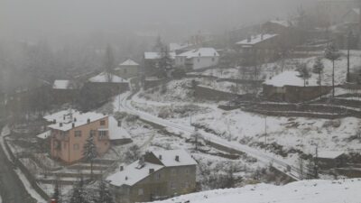 Yoğun kar yağışı, buzlanma ve olumsuz hava koşulları nedeniyle Haklapınar’da