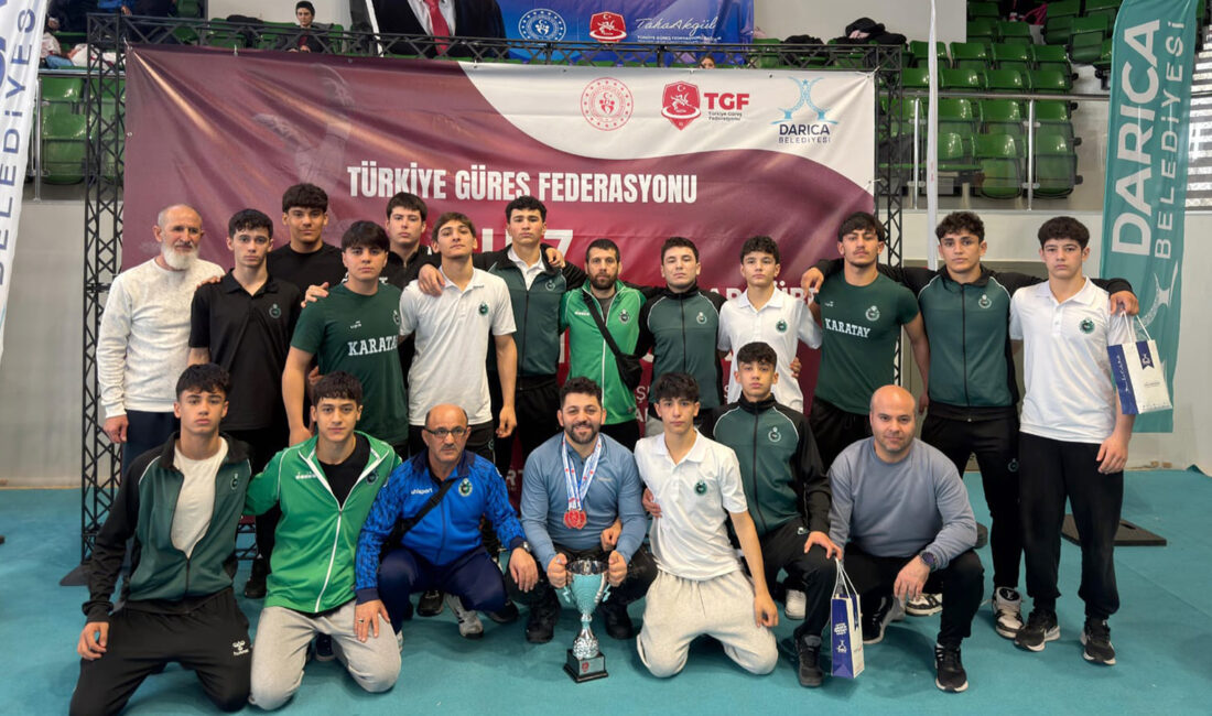 U17 Grekoromen Güreş Türkiye Şampiyonası’nda 79 puanla zirveye çıkan Karatay