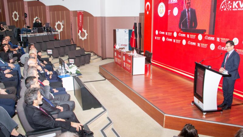 Selçuk Üniversitesi ev sahipliğinde, Kişisel Verilerin Korunması Kanunu’nun (KVKK) yürürlüğe