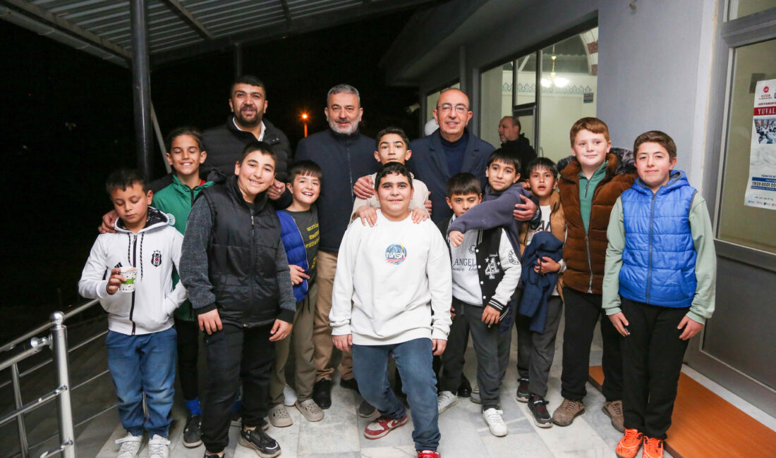 Meram Belediye Başkanı Mustafa Kavuş, Ramazan boyunca vatandaşların iftar sofralarına