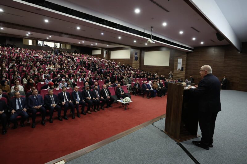 Millî Savunma Bakanı Yaşar Güler, Kartal İmam Hatip Lisesinde düzenlenen