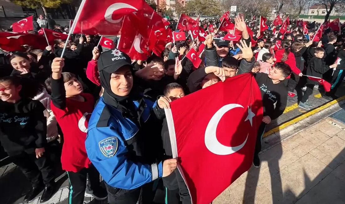 Yarıyıl tatilinin ardından okulların açılmasıyla Konya’da okul önleri ve çevrelerinde