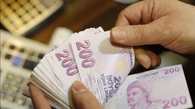 Ulaştırma ve Altyapı Bakanı Abdulkadir Uraloğlu, PTT’nin “Emekli Ödeme Kampanyası”