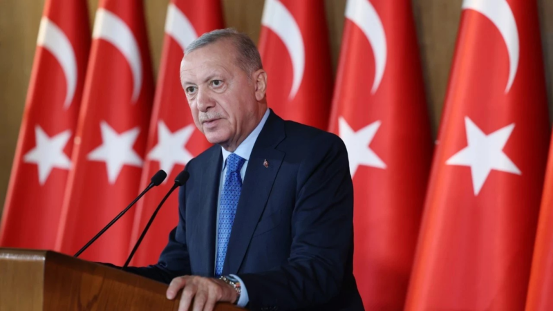 Kabine Toplantısı’nın ardından açıklamalarda bulunan Cumhurbaşkanı Erdoğan; “Külliye’de Ramazan” programının