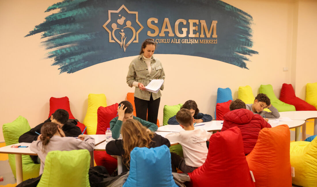 Selçuklu Aile Gelişim Merkezi (SAGEM), dijital bağımlılıkla mücadelede farkındalık oluşturmak