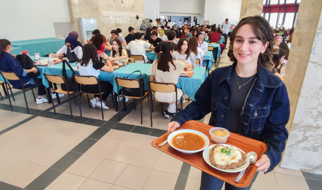 Selçuk Üniversitesi, Ramazan ayı boyunca öğrencilere 30 TL karşılığında üç