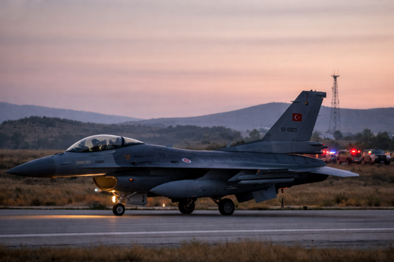 Balıkesir 9. Ana Jet Üssü’ne bağlı F-16’nın görev uçuşunda kaza-kırıma