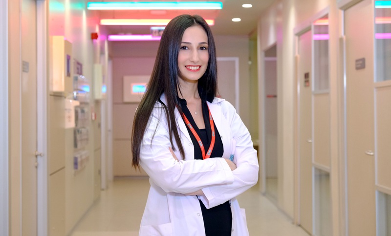 Ramazan ayı boyunca vücudun beslenme düzeninin değiştiğini belirten uzmanlar, bayramla