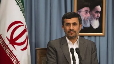 İran medyası, Mahmud Ahmedinejad’ın ABD-İsrail’in Tahran’a yönelik saldırılarında hayatını kaybettiğini