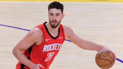 Houston Rockets, New Orleans Pelicans’ı 134-102 mağlup ederken milli yıldız