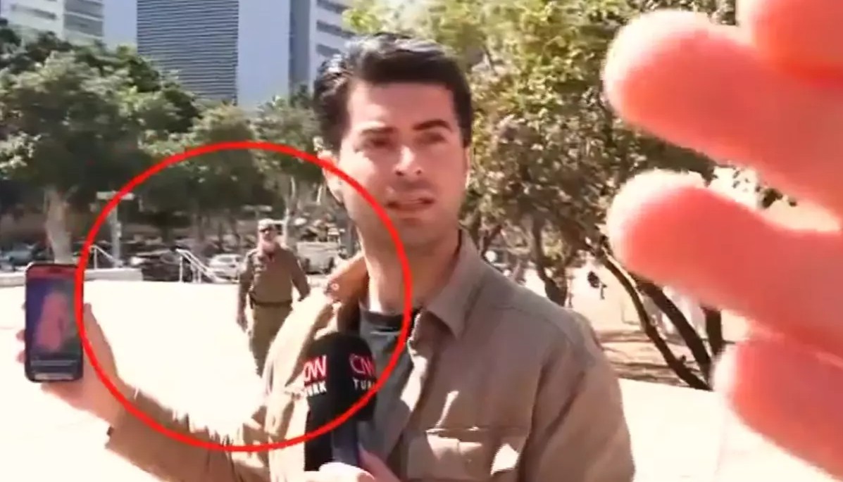 CNN TÜRK muhabiri Emrah Çakmak ile kameraman Halil Kahraman’ın Tel