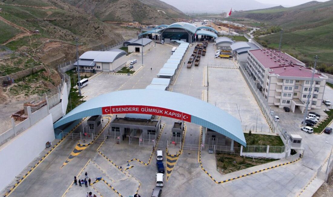 Ticaret Bakanı Prof. Dr. Ömer Bolat, Türkiye’nin İran ile sınır