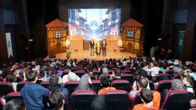 Karatay Belediyesi’nin Ali Ulvi Kurucu Gençlik Merkezi’nde düzenlediği “Bir Başka