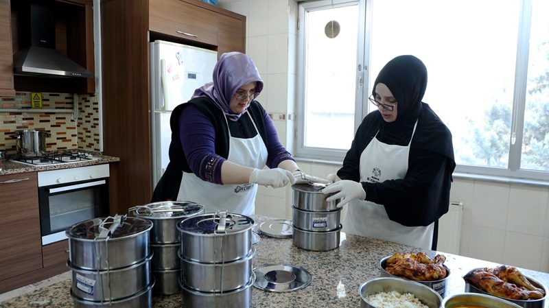Konya Büyükşehir Belediyesi Meslek Edindirme Kursları, Ramazan ayı boyunca yürüttüğü