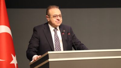 Necmettin Erbakan Üniversitesi’nde “Değişen Dünya Düzeninde Türk Dış Politikası” konferansına
