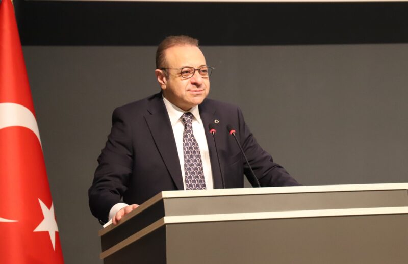 Necmettin Erbakan Üniversitesi’nde “Değişen Dünya Düzeninde Türk Dış Politikası” konferansına