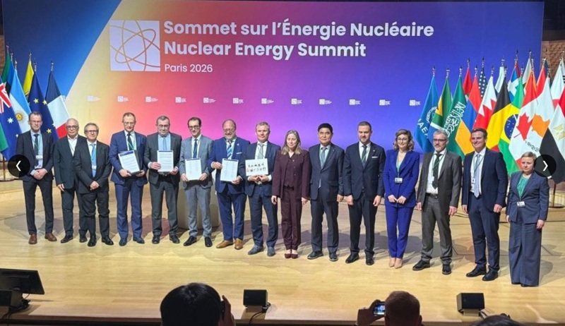 Paris’te düzenlenen Nükleer Enerji Zirvesi’nde, aralarında Türkiye’nin de bulunduğu 22