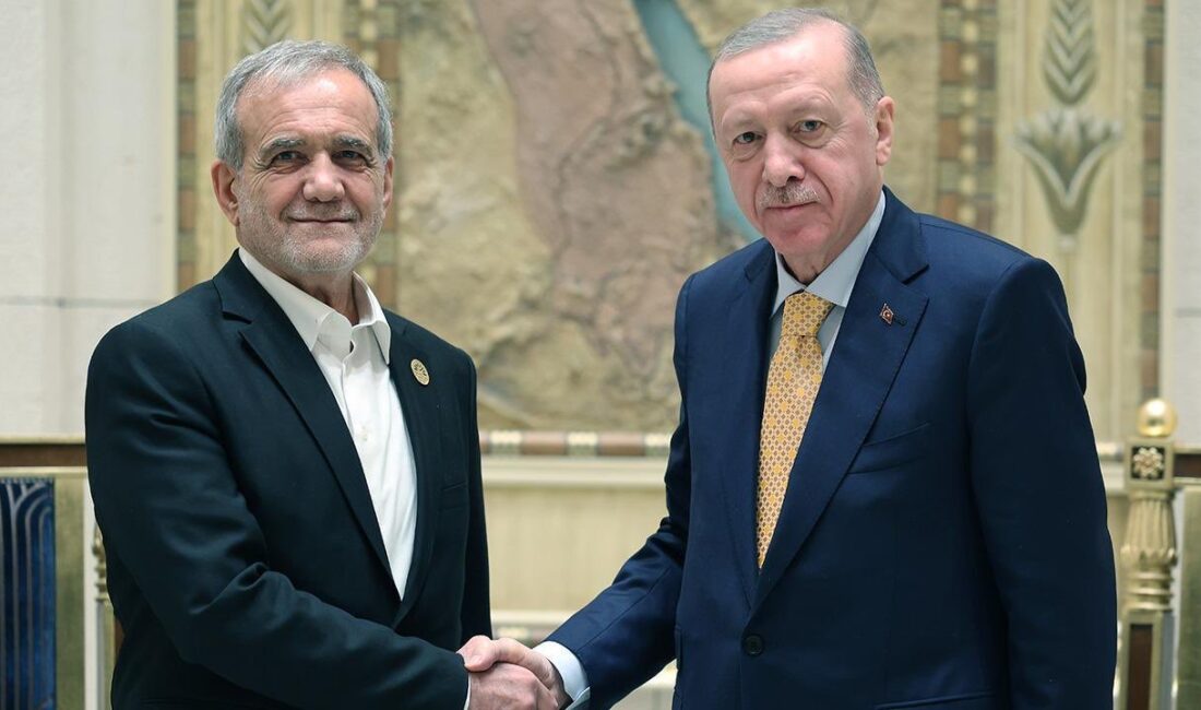 İran Cumhurbaşkanı Mesud Pezeşkiyan, sosyal medya hesabından Türkçe yaptığı paylaşımda
