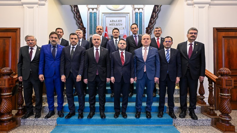 Konya protokolü, Adalet Bakanı Akın Gürlek’i ziyaret ederek yeni görevinin