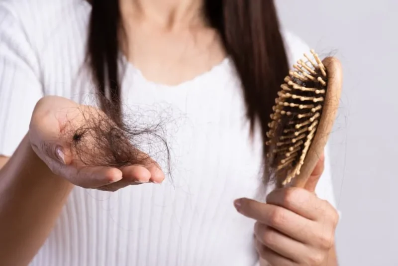 Dermatoloji Uzmanı Dr. Hicran Ercan Diker, saçın doğal döngüsü gereği