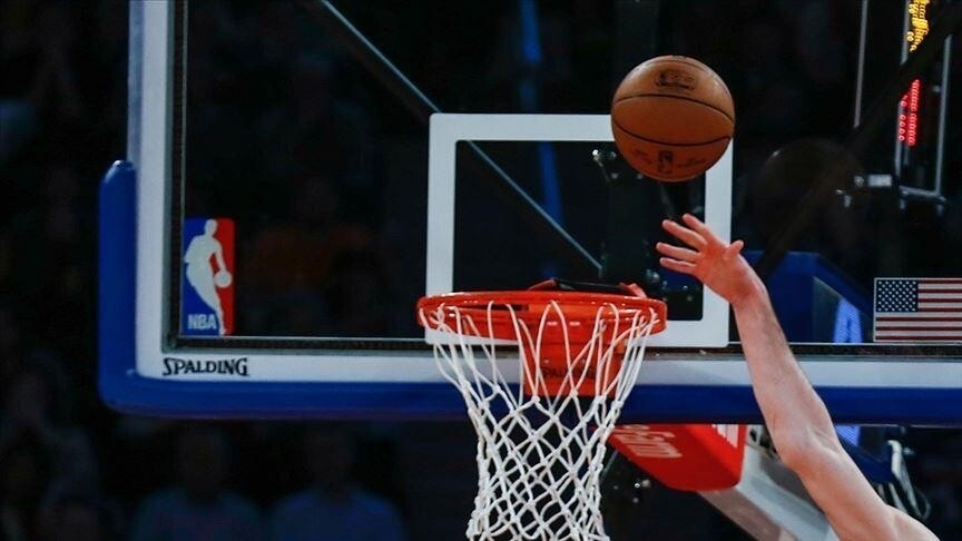 Amerikan Basketbol Ligi (NBA) play-off'larında Oklahoma City Thunder, Phoenix Suns'ı