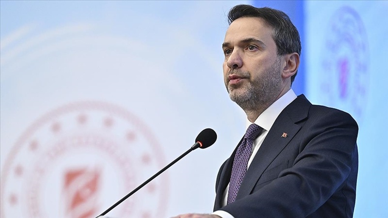 Enerji ve Tabii Kaynaklar Bakanı Alparslan Bayraktar, enerji arz güvenliğinde