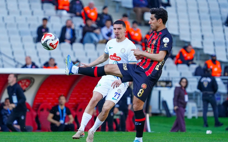 Trendyol Süper Lig’in 28. haftasında Fatih Karagümrük, sahasında Çaykur Rizespor’u