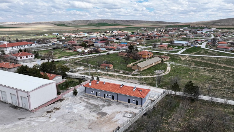 Karatay Belediyesi, Kızören Mahallesi’nde çok amaçlı salon ve iş yerlerinden