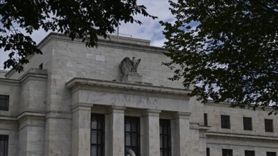 ABD Merkez Bankası (Fed), politika faizini beklentiler doğrultusunda yüzde 3,5-3,75
