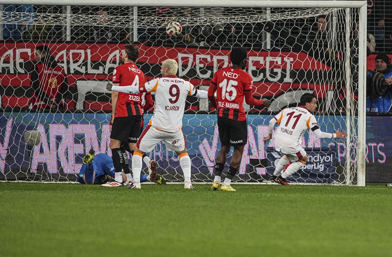 Gençlerbirliği Sportif Direktörü Cem Can, Senegalli forvet M'Baye Niang’ın sözleşmesinin