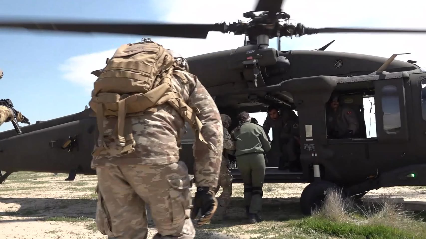 MSB, Konya’daki Anadolu Ankası-2026 Tatbikatı’nda helikopterlerle gerçekleştirilen sızma, hızlı iniş