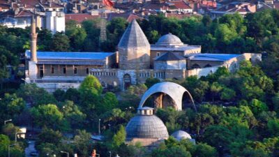 Konya’da pazar günü, haftanın telaşını geride bırakıp hayatın ritmine yeniden