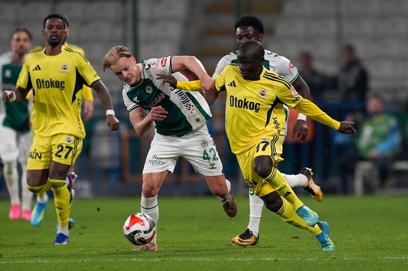 Konyaspor, sahasında ağırladığı Fenerbahçe’yi mağlup ederek Türkiye Kupası’nda yarı finale