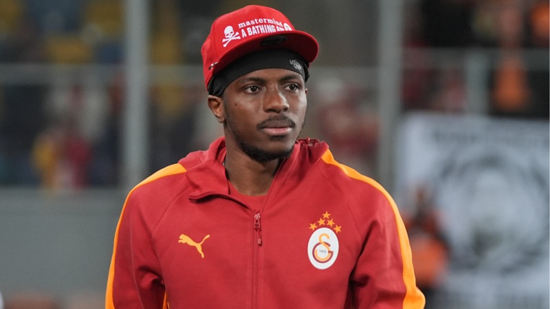 Nijeryalı futbolcu Alex Iwobi, milli takım arkadaşı Victor Osimhen’in sık