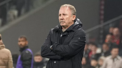 Beşiktaş’ta teknik direktör Sergen Yalçın yönetiminde yeni sezon kadro planlaması