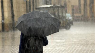 Türkiye’nin geniş bir bölümünde etkili olan yağışlı hava hafta sonuna